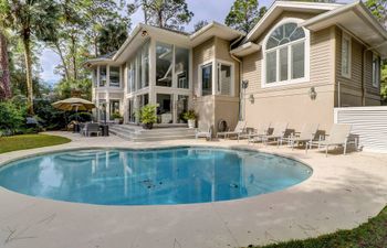 Glory Days Holiday Home