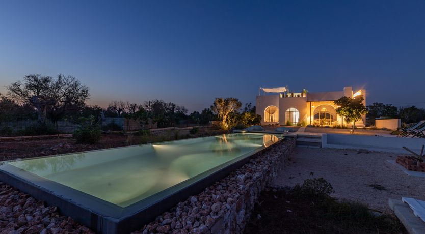 Photo of Barefoot Splendour