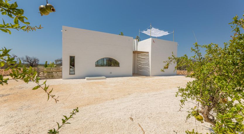 Photo of Barefoot Splendour