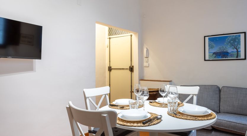 Photo of The Florentine Rose