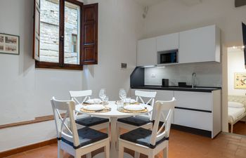 The Florentine Rose Holiday Home