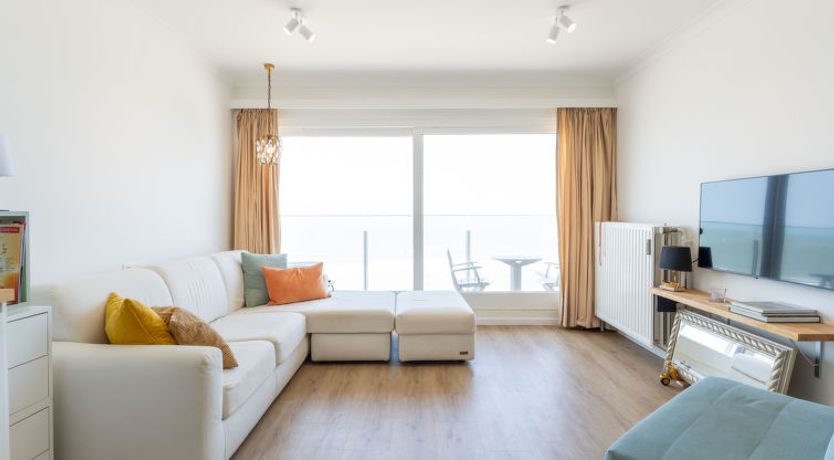 Photo of Westcliff I with seaview