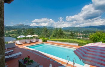 La Terrazza Rosata Holiday Home