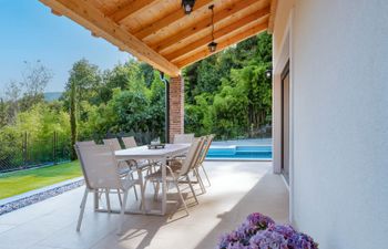 Eva Holiday Home