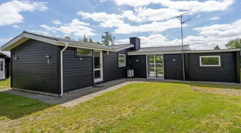 Photo of "Edel" - 650m from the sea