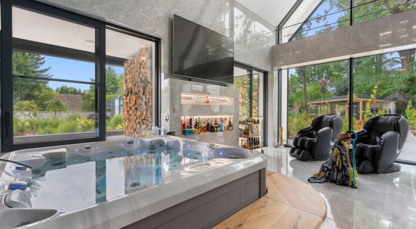 Photo of Luxury Retreat Resort