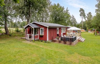 Torarp Västergård Holiday Home