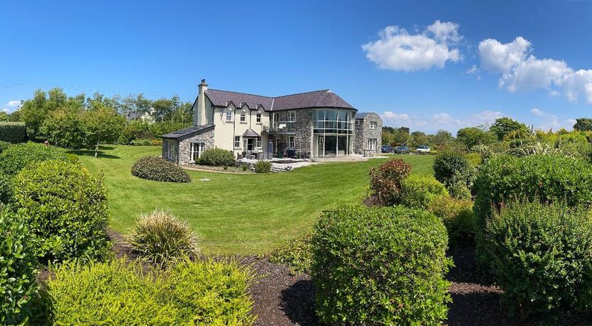 Photo of Mansion by the Connemara coast