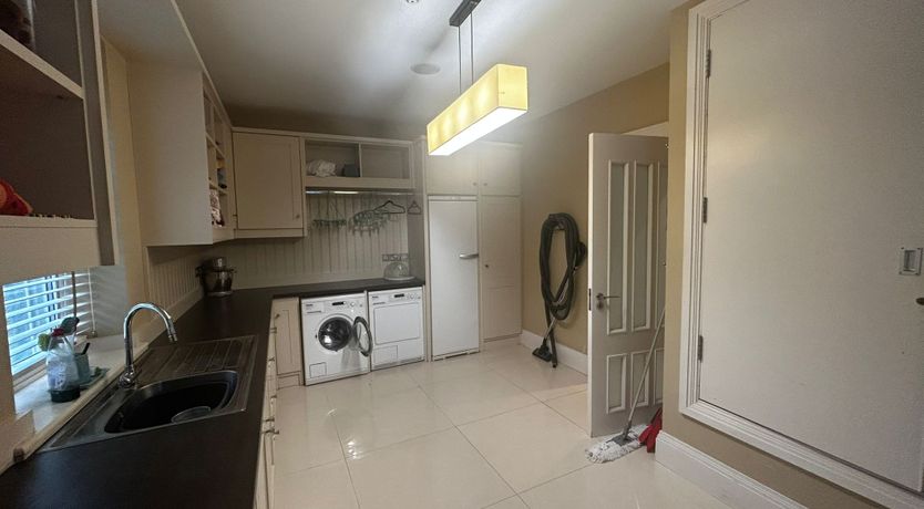 Photo of Mansion by the Connemara coast