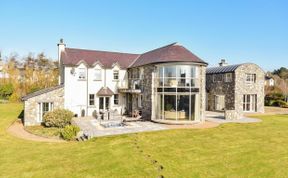 Photo of Mansion by the Connemara coast