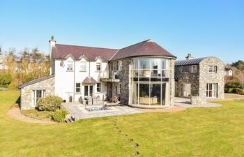 Mansion by the Connemara coast Holiday Home