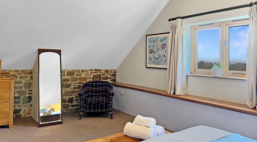 Photo of Widehay Barn, Mariansleigh