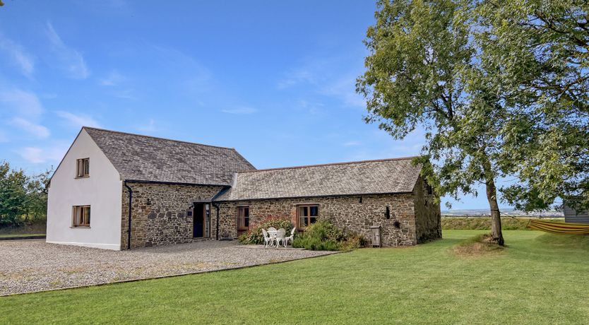 Photo of Widehay Barn, Mariansleigh