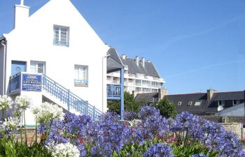 Les Bains Apartment 4 Holiday Home