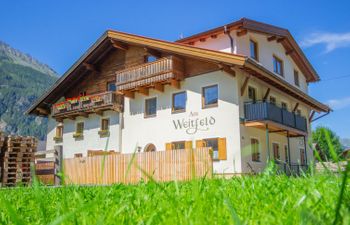 Am Weitfeld Holiday Home