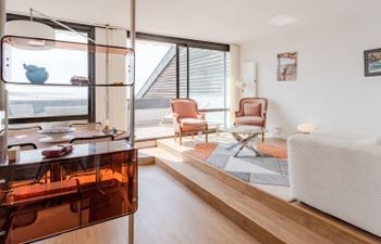 Les Marinas Apartment 16 Holiday Home