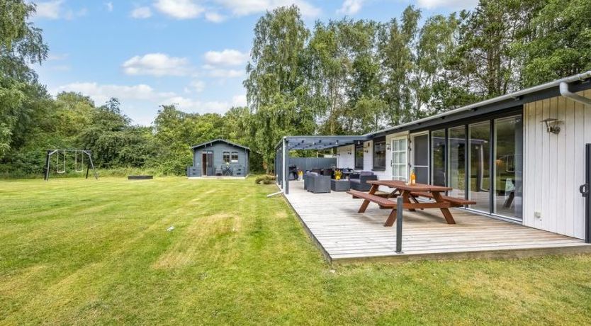 Photo of "Annetta" - 800m from the sea