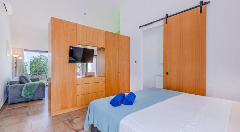 Photo of Suites Sunny Hill Apartment 5