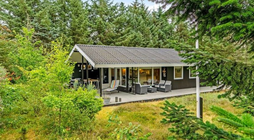 Photo of "Elba" - 2.5km from the sea