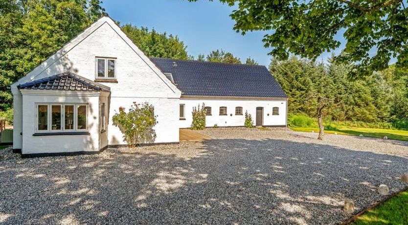 Photo of "Malin" - 1.4km to the fjord