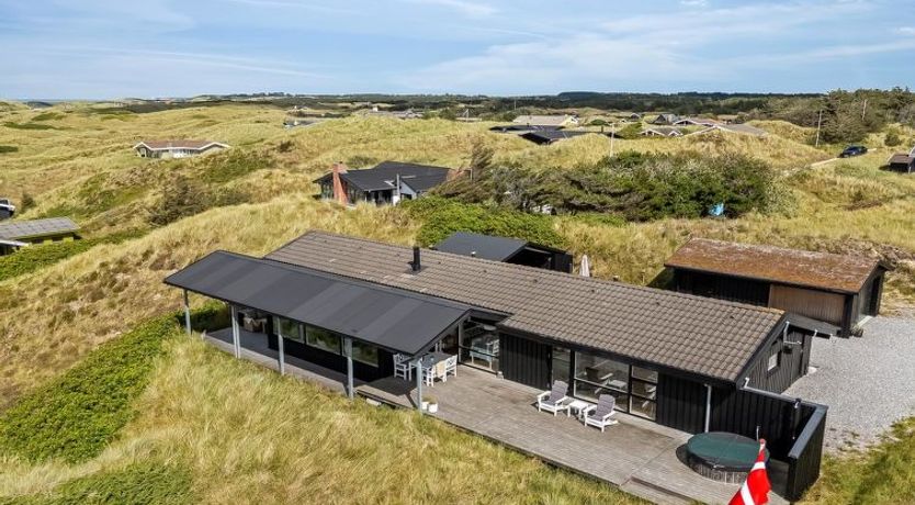 Photo of "Jannus" - 600m from the sea