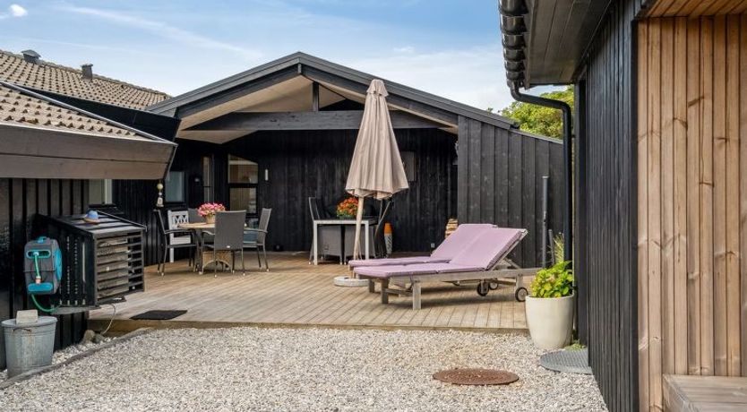 Photo of "Jannus" - 600m from the sea