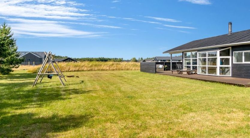 Photo of "Vaula" - 800m from the sea