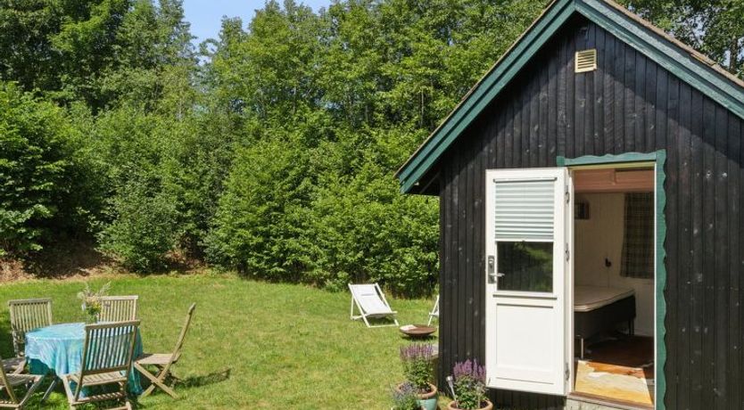 Photo of "Marjanne" - 800m from the sea