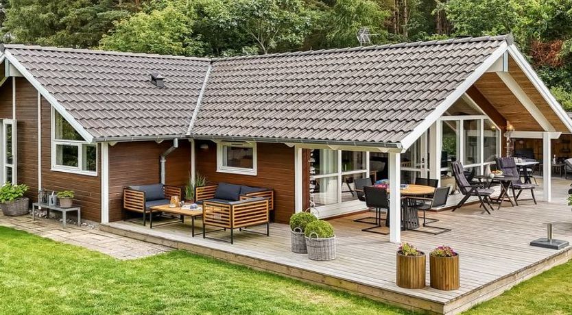 Photo of "Mieka" - 500m from the sea