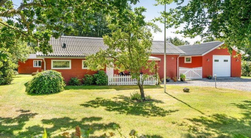 Photo of "Sallie" - 500m to the fjord