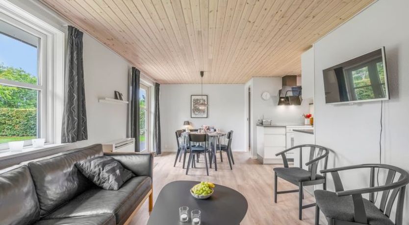 Photo of "Roland" - 200m to the fjord