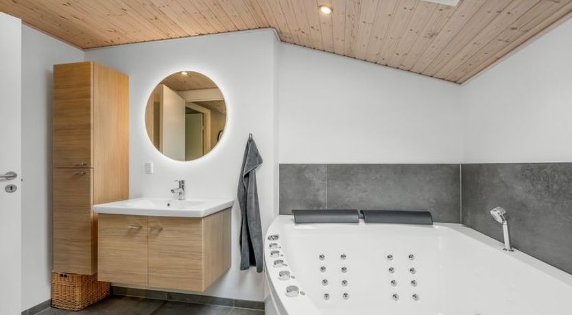 Photo of "Roland" - 200m to the fjord