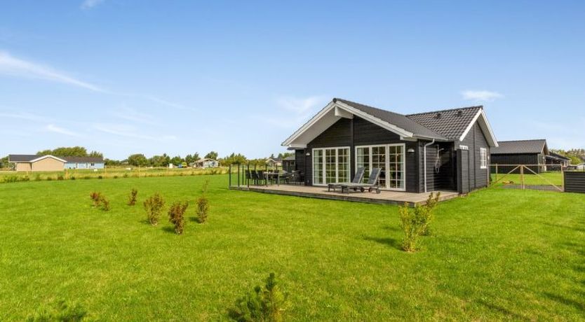 Photo of "Hellevi" - 900m from the sea