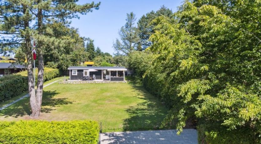 Photo of "Guthfrith" - 1.4km from the sea