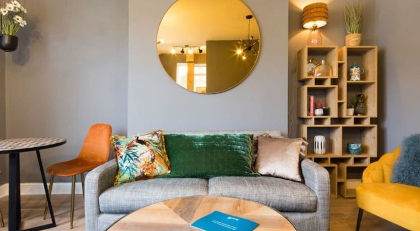 Photo of Lenna Gdns 2 Bed Apartment 3