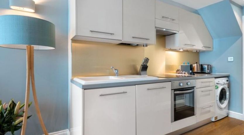 Photo of Lenna Gdns 1 Bed Apartment 2