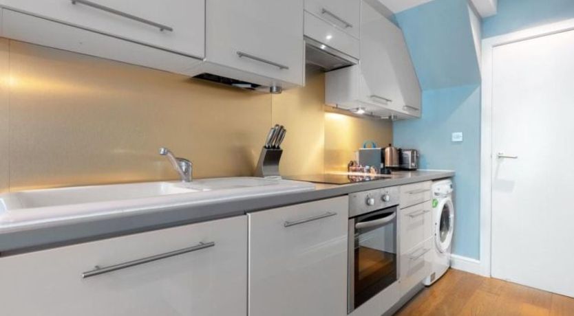 Photo of Lenna Gdns 1 Bed Apartment 2