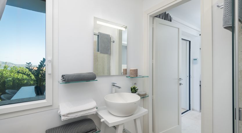 Photo of The Ocean Jewel