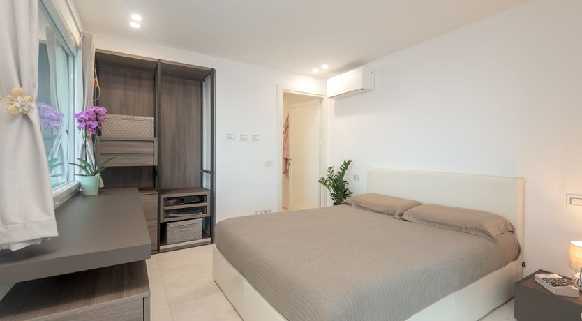 Photo of The Ocean Jewel