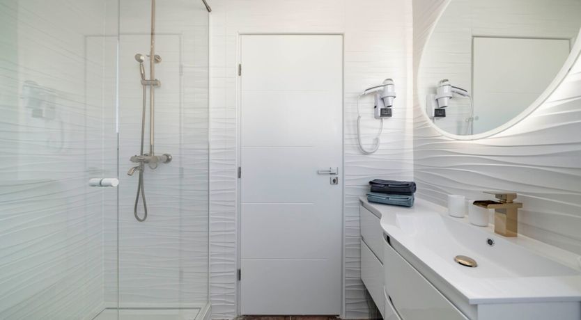 Photo of Cannes Light