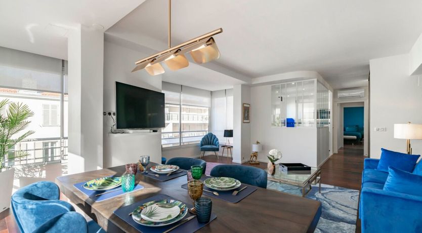 Photo of Cannes Light