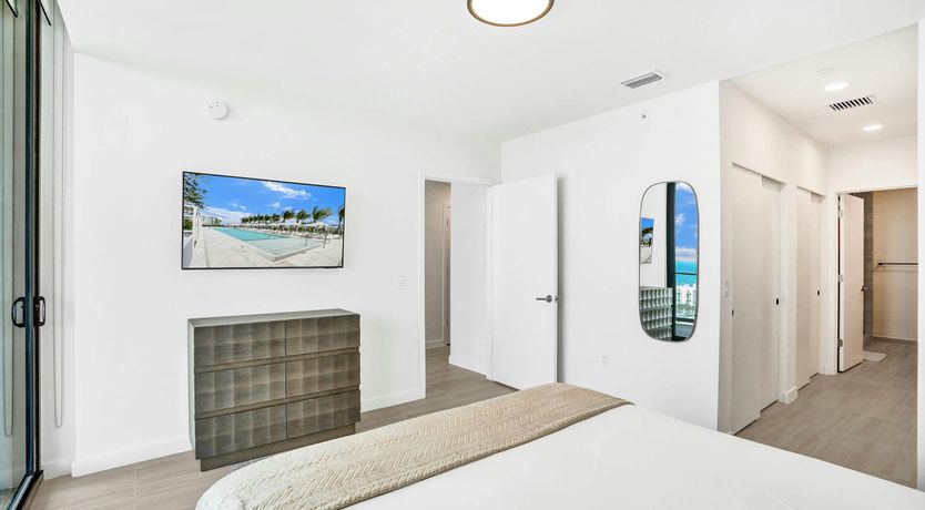 Photo of Atlantic Ocean Elegance