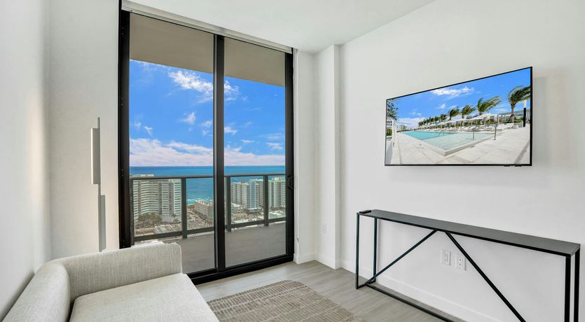 Photo of Atlantic Ocean Elegance