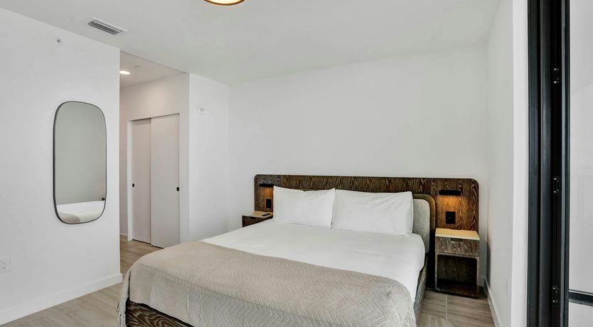 Photo of Atlantic Ocean Elegance