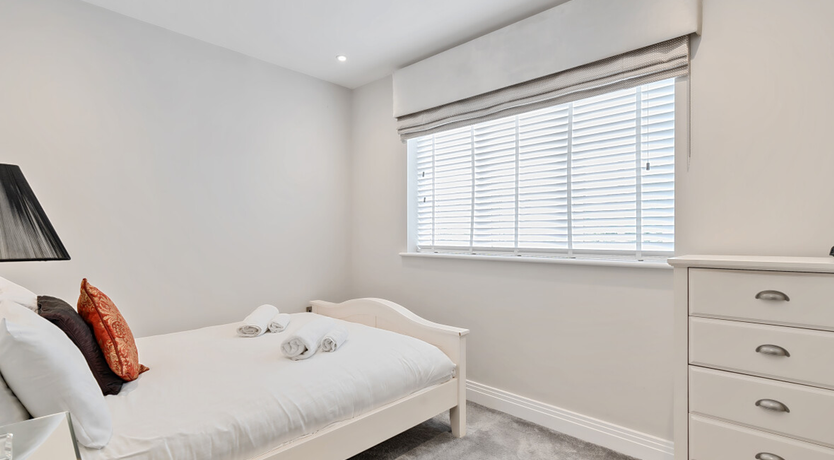 Photo of The Lily Rose