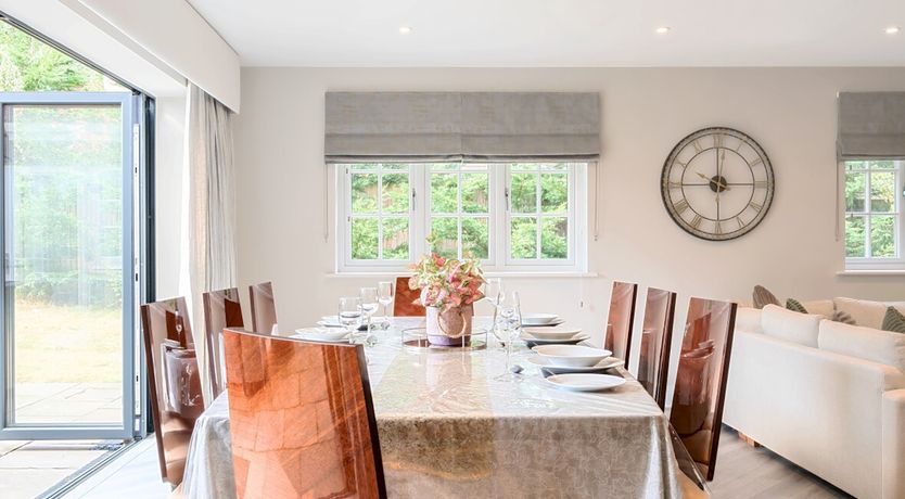 Photo of The Lily Rose