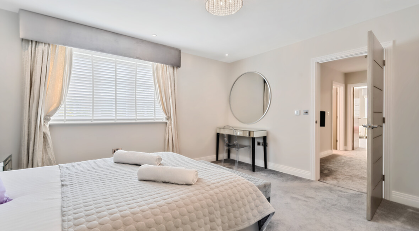 Photo of The Lily Rose