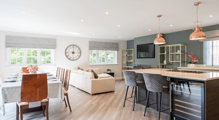 Photo of The Lily Rose