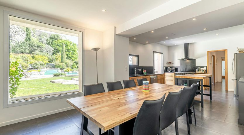 Photo of Roman Vista