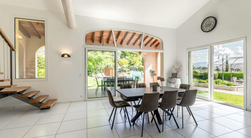 Photo of Roman Vista